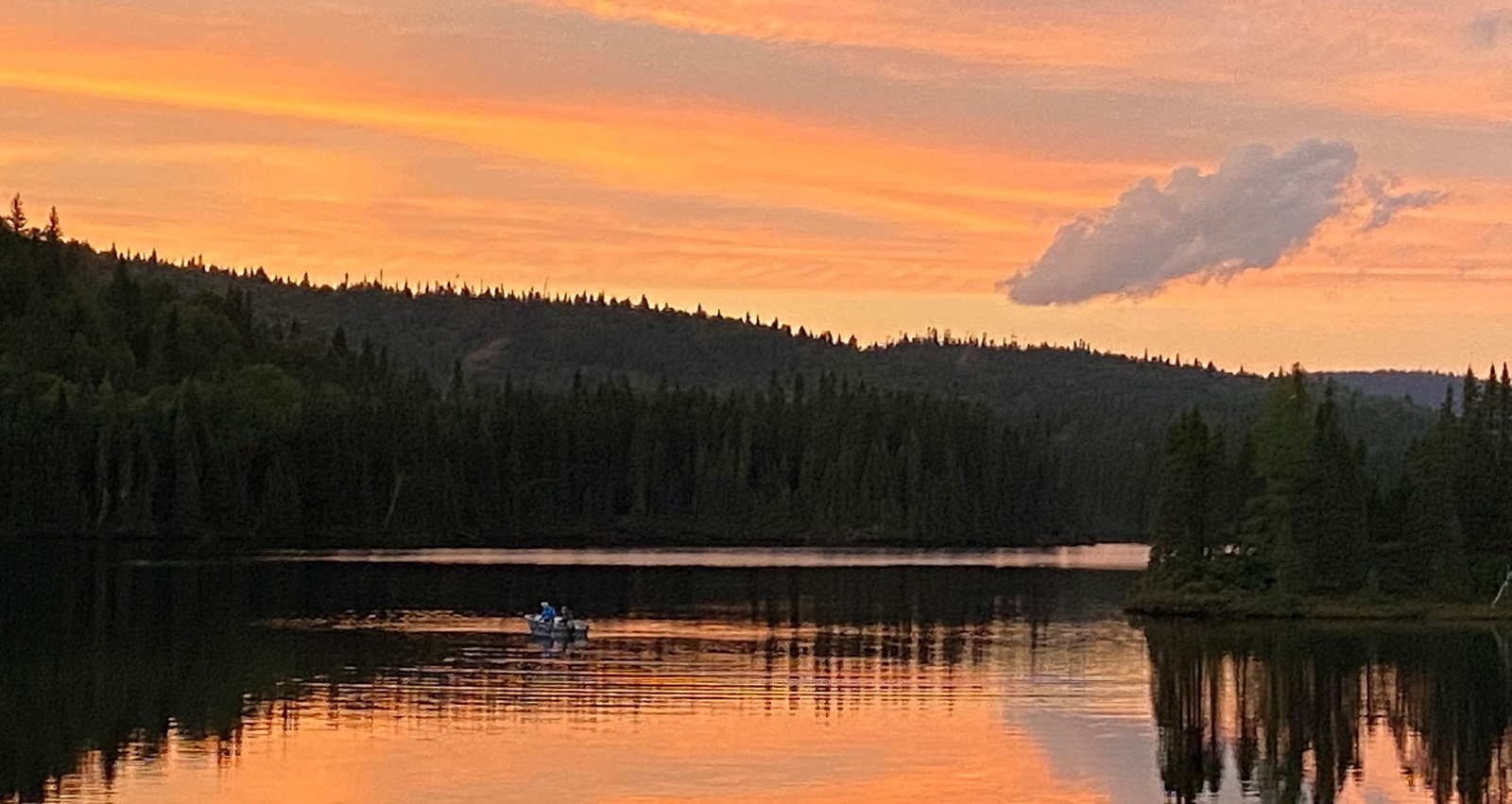 VIP Fishing Packages — Pourvoirie Wapoos-Sibi – Pourvoirie Wapoos-Sibi